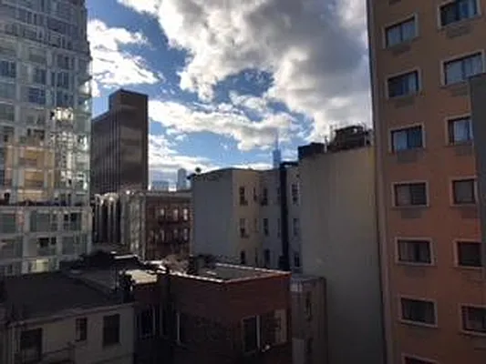 Rented by R New York | media 10