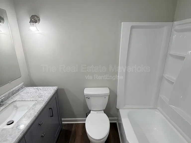 4602 Delashmitt Rd #B — Photo 8