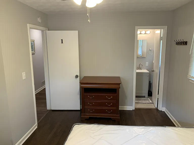 Amelia Dr SW — Photo 1