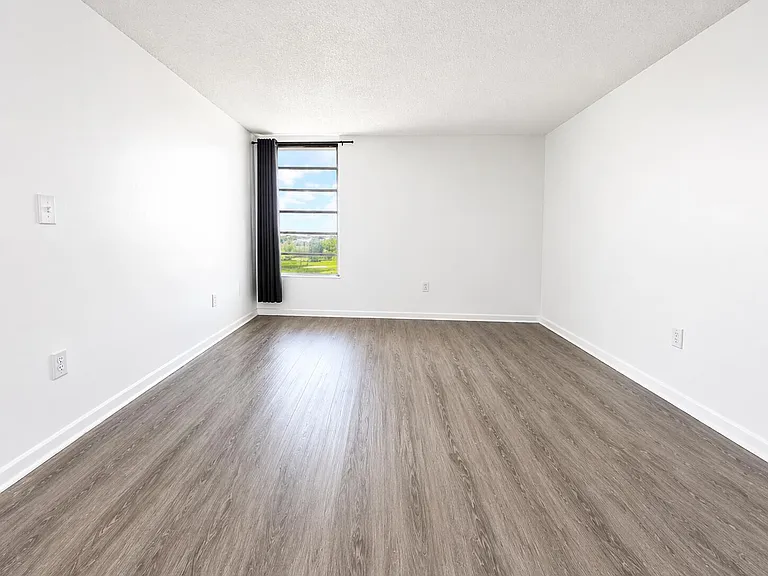 9682 Fontainebleau Blvd #603 — Photo 9
