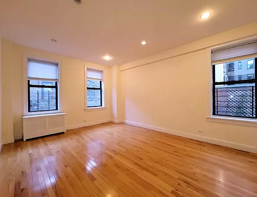 Rented by Gold & Appel Realty Corp | media 17