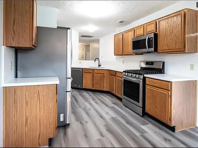 4317 Plover Dr — Photo 5