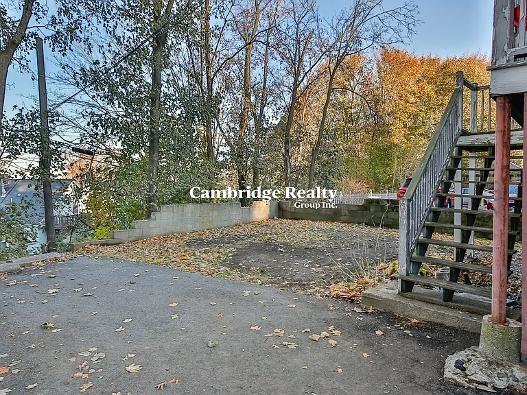 186 Calumet St #T — Photo 15