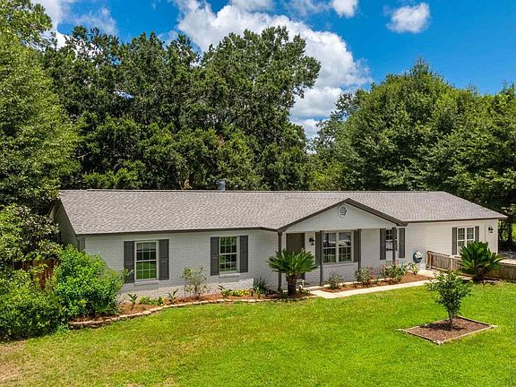 3rd image of 4856 Jennifer Ln