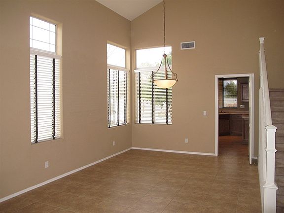 4th image of 1710 S Navajo Way