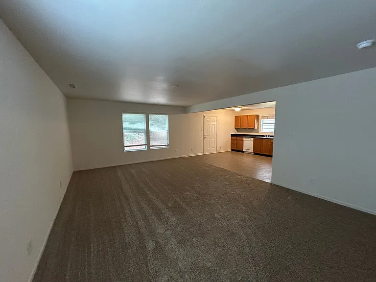 3015 Meadow Knoll Dr — Photo 5