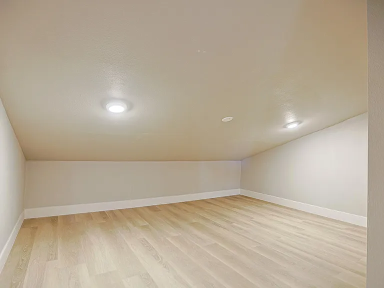 9909 Merced River Ave — Photo 30