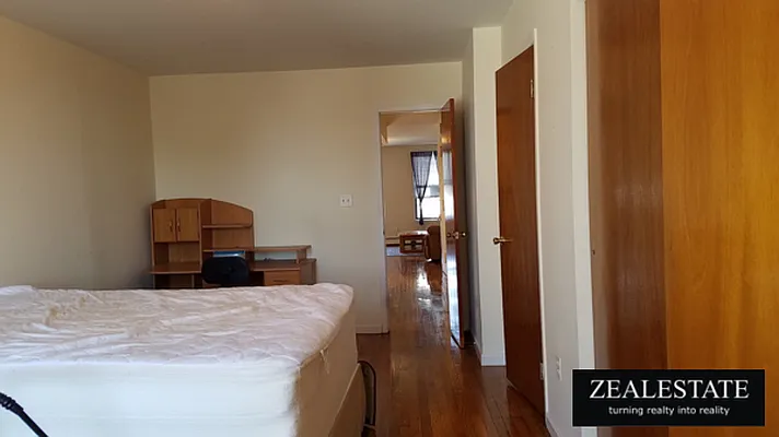 Rented by ZealEstate Group Inc | media 42