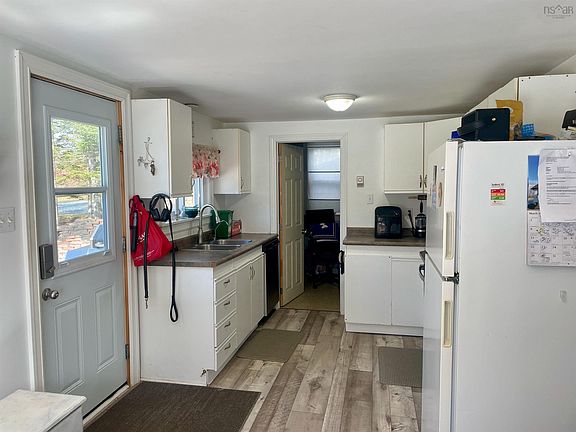 5th image of 78 Hillcrest Rd