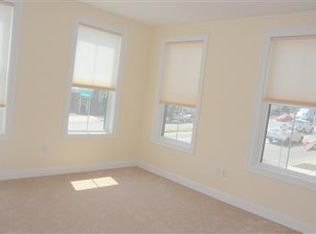 345 Broadway #212, Somerville, MA 02145