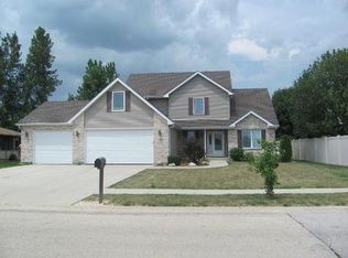 991 W Longfellow Dr, Manteno, IL 60950