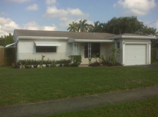 810 N 31st Ct, Hollywood, FL 33021