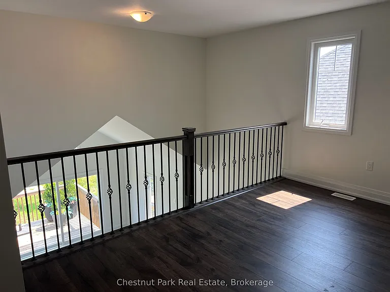 82 Kari Cres — Photo 22