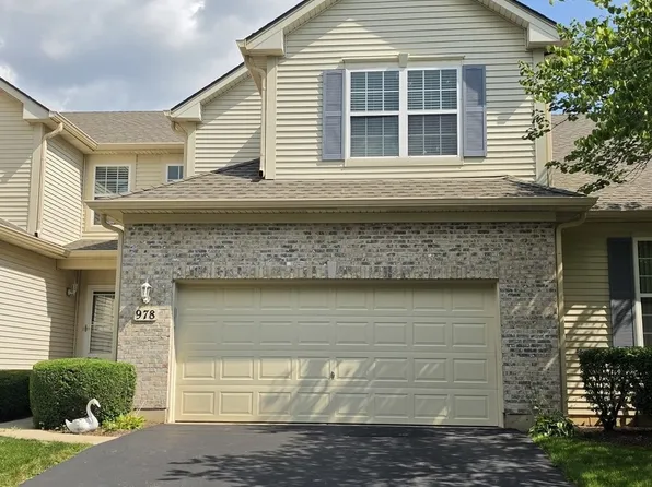 978 Oak Ridge Blvd, Elgin, IL 60120