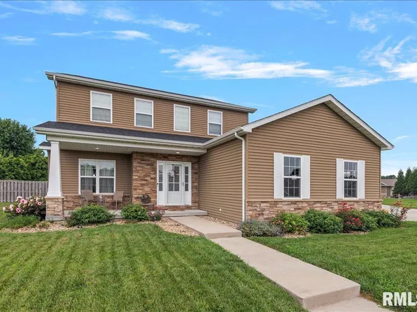 509 Wintergreen Dr, Chatham, IL 62629