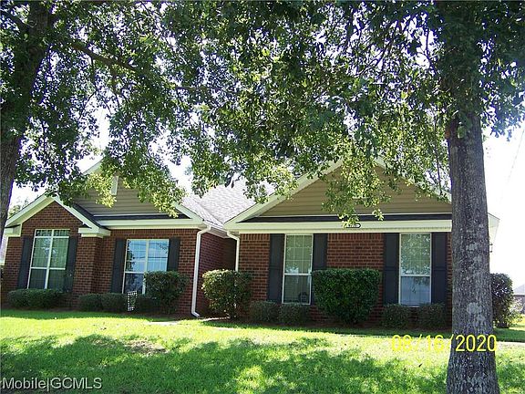 2nd image of 8620 Oak Hill Dr
