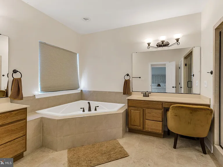 23636 Hansel Ct — Photo 34
