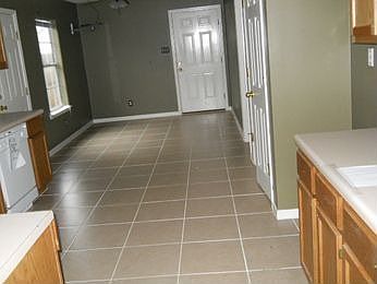 2nd image of 150 Grand Fls