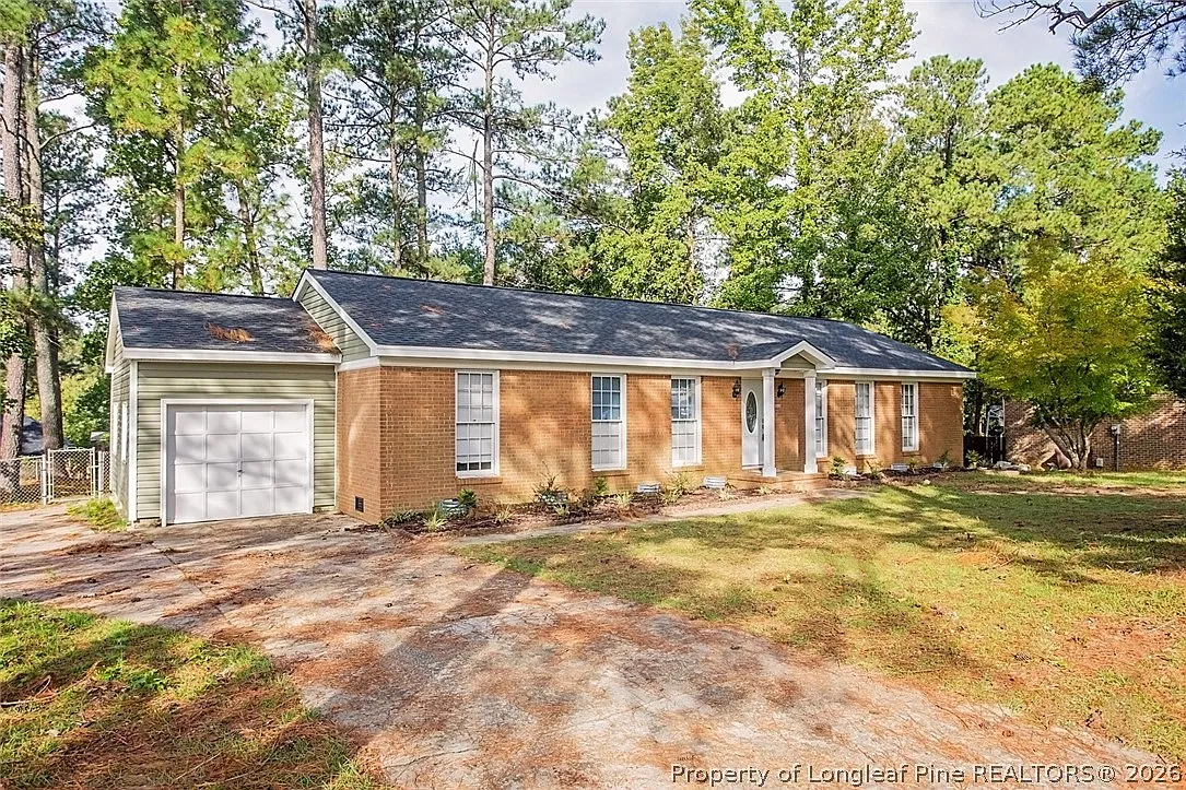 3 bed, 2.0 bath, $1,450 — Photo 1