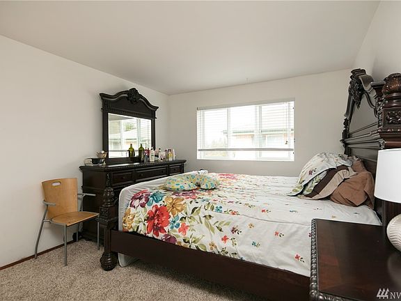 5th image of 16644 31st Ave S