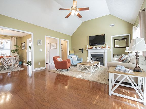 2nd image of 1038 Coral Dr