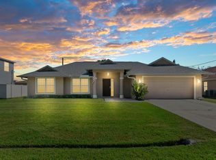 1734 SW Capehart Ave, Port Saint Lucie, FL 34953