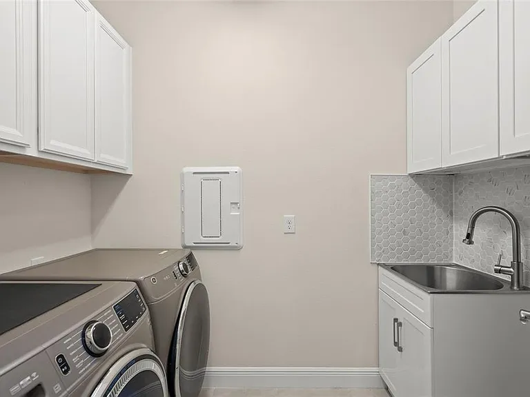 5690 Long Shore Loop — Photo 31