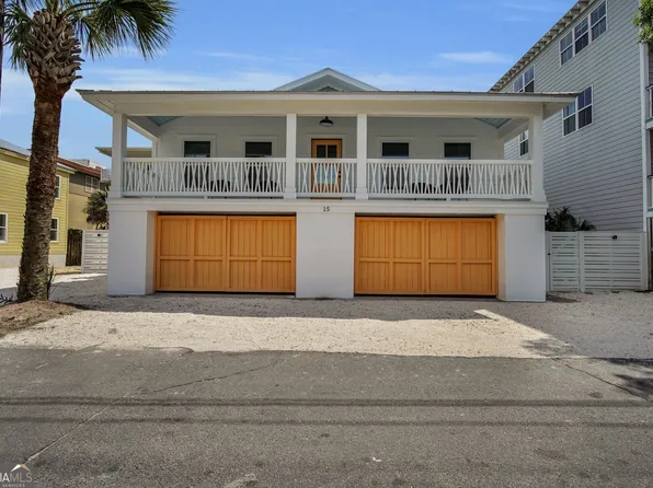 15 Izlar Ave, Tybee Island, GA 31328