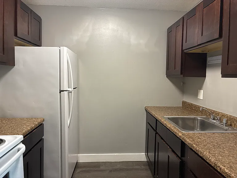 348 Main St #221 — Photo 2
