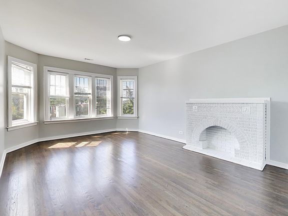 3rd image of 3814 W Ohio St