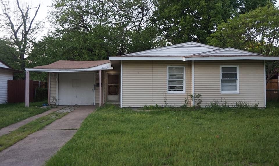 1st image of 2325 Bluffton Dr