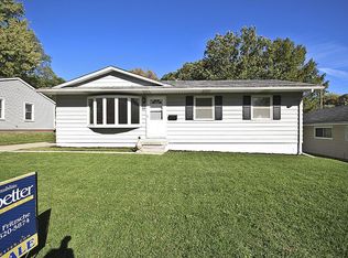 64 Ridgeway Dr, Decatur, IL 62521