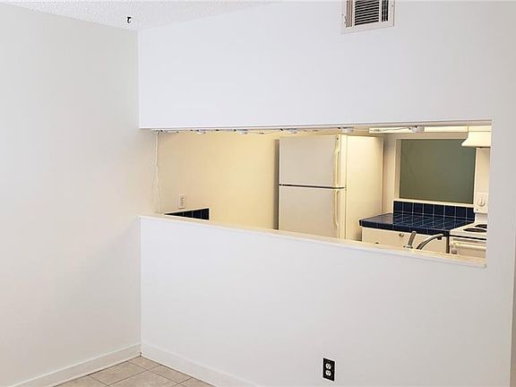 4th image of 7144 Waterside Dr