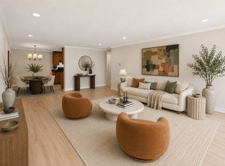 821 Douglas Ave APT 204, Minneapolis, MN 55403