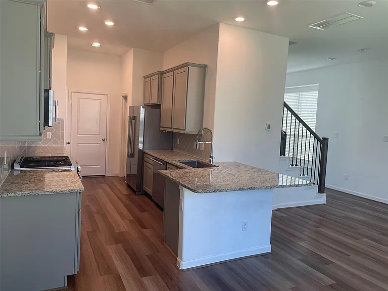 621 Aspen Falls Ct — Photo 9