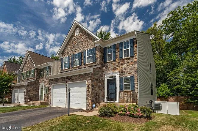 Building Photo - 3461 Eagle Ridge Dr