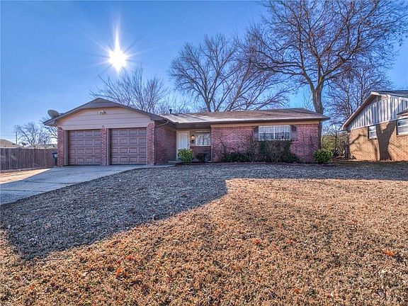 3rd image of 35 Arapaho Dr