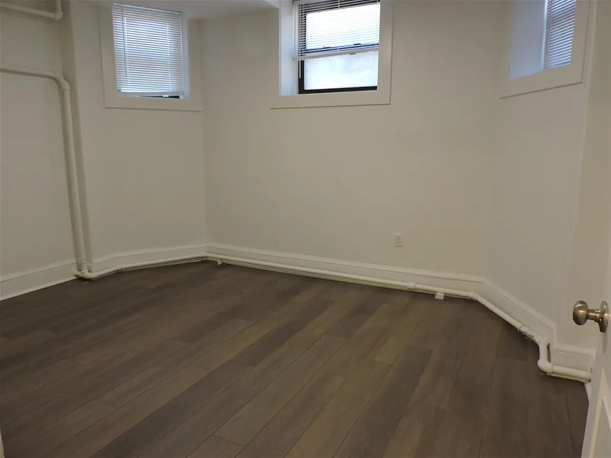 Building Photo - 84 Prescott St #B