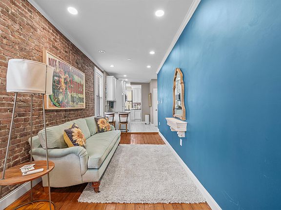 5th image of 133 Madison St APT 3L