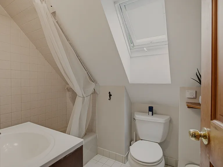 158 Narragansett Ave #U — Photo 2