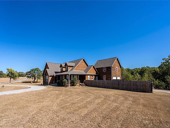 2nd image of 42 Deer Lake Dr