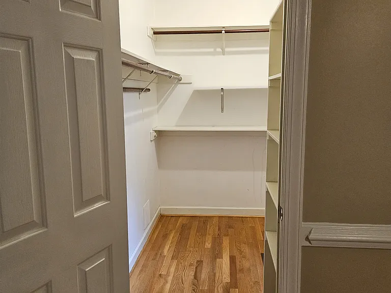 125 Woodmere Ct — Photo 17