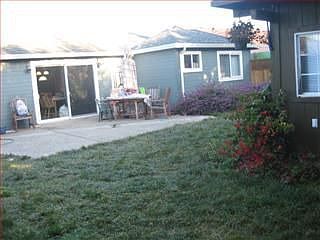 4th image of 1600 Hemlock Ave