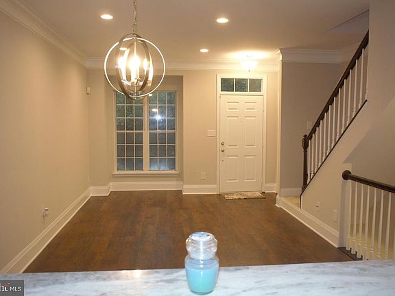 4th image of 16177 Taconic Cir
