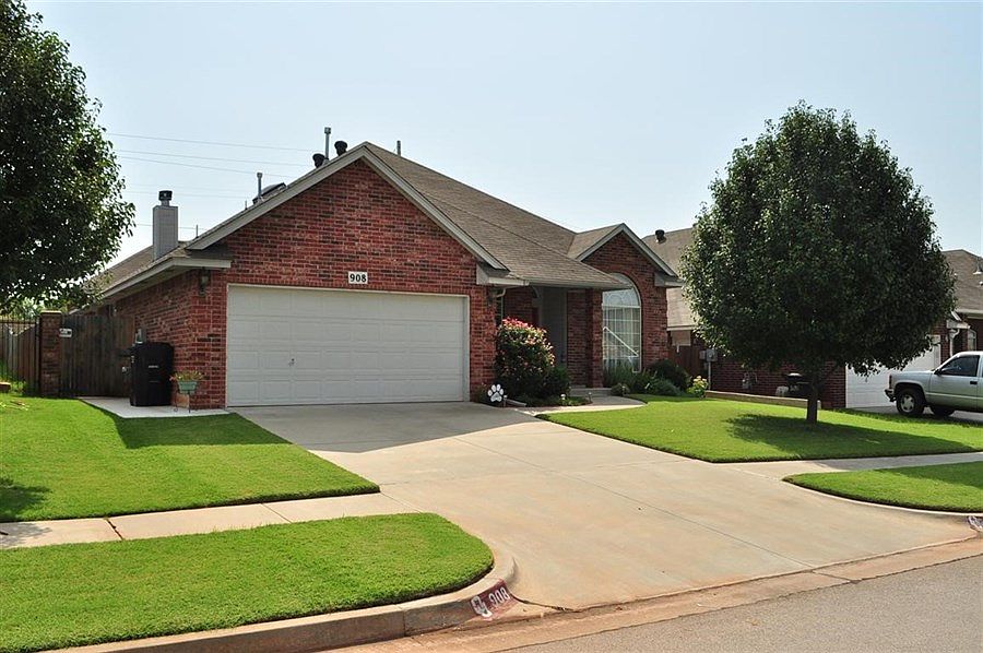 1st image of 908 Elm Creek Dr