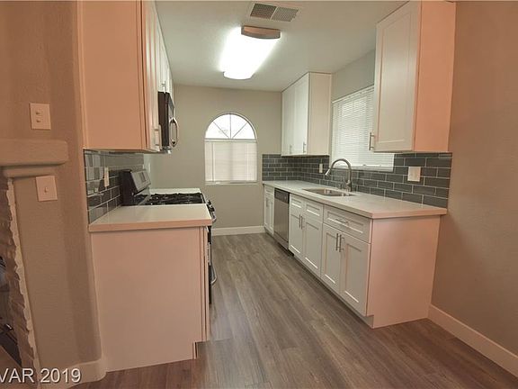 5th image of 3424 Winterhaven St Unit 201