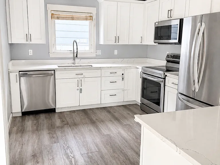 5822 N 35th St #D13 — Photo 5