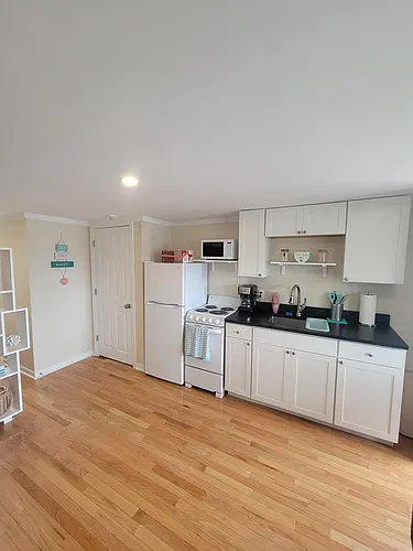 78 E Grand Ave #203 Photo 1
