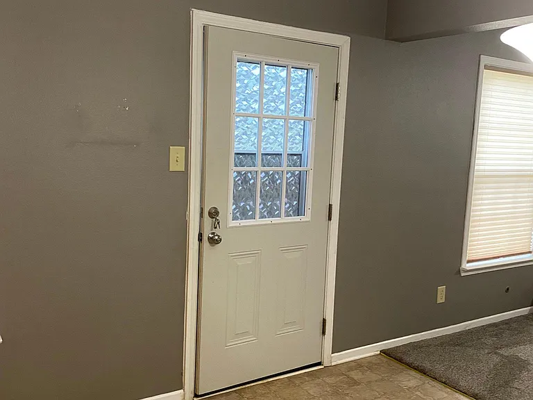 633 Fireside Dr — Photo 15