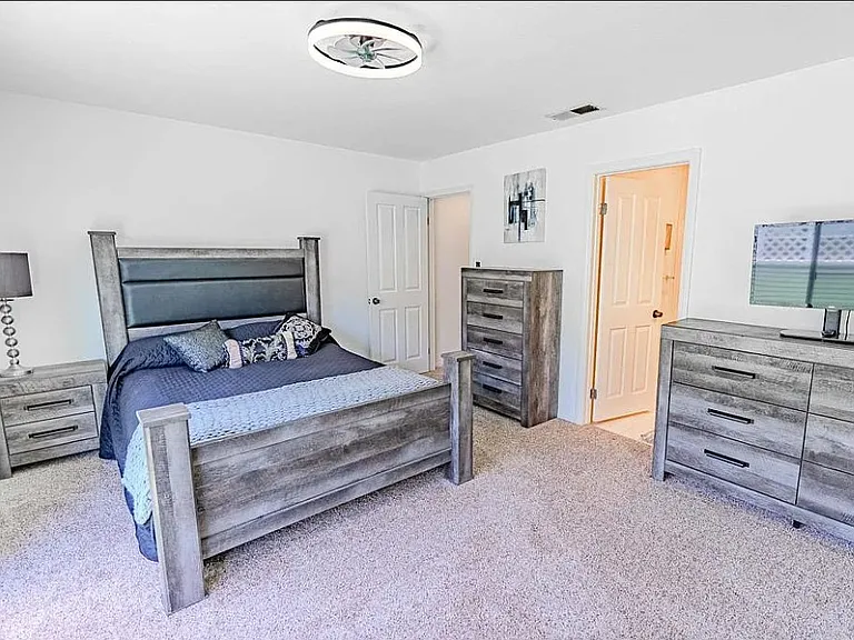 211 Dahlia Ave — Photo 12